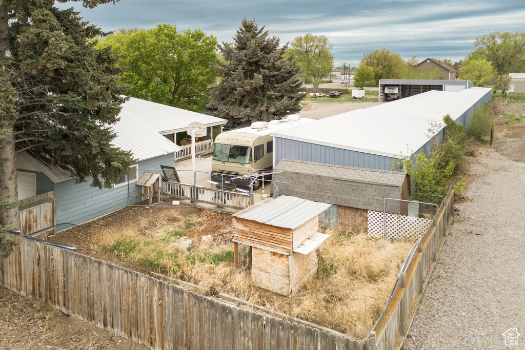 Aerial view of property and surrounding area