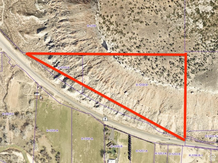 Map / location featuring property boundaries highlighted