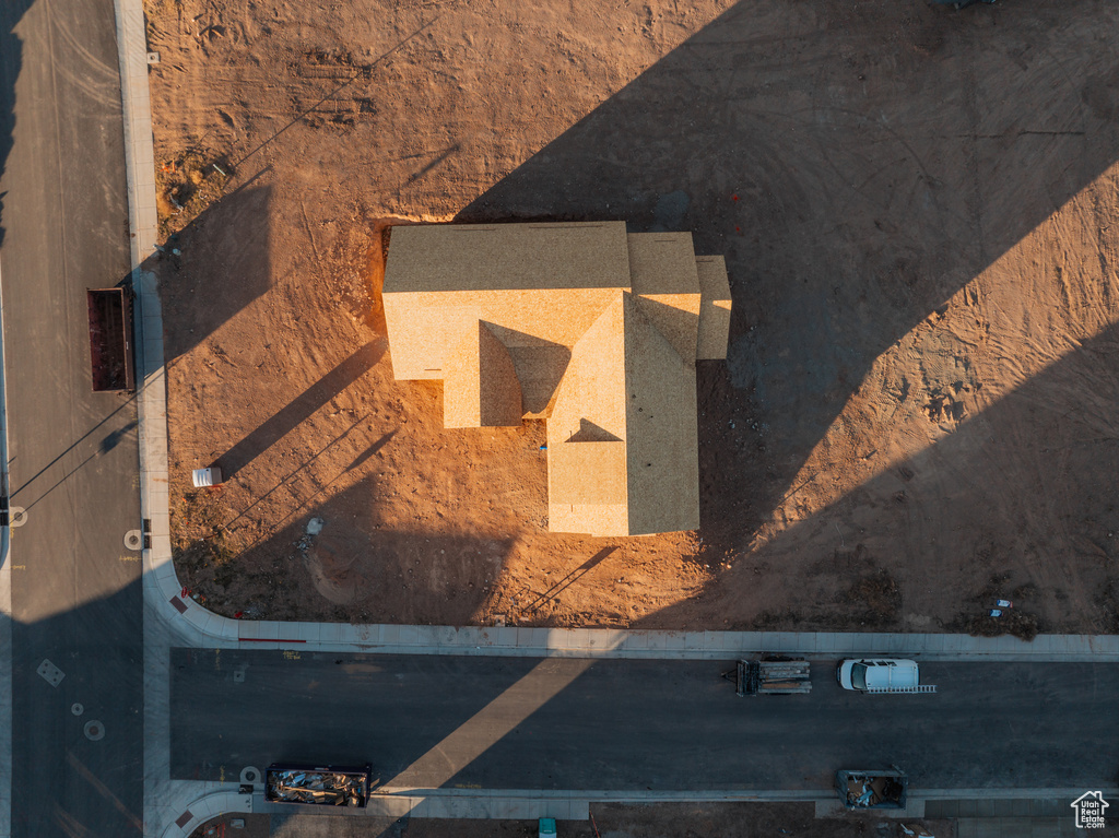 Aerial view of property and surrounding area