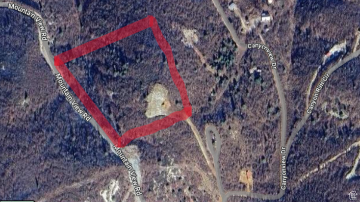 Aerial map of property and surrounding area