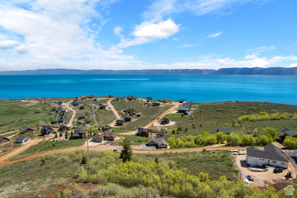 Bird's eye view of a water and mountain view