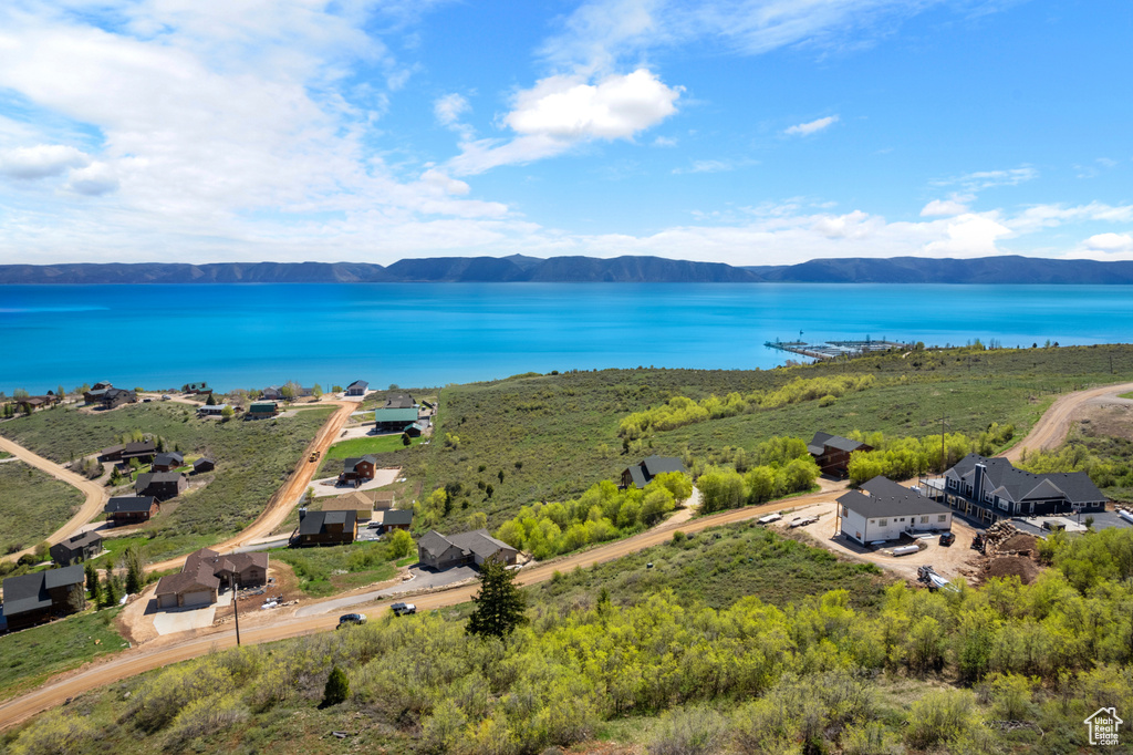 Bird's eye view of a water and mountain view