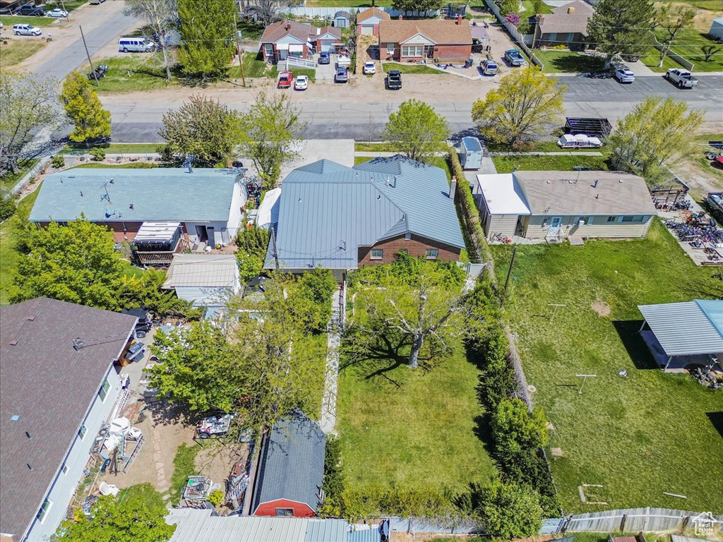Aerial overview of property\\\'s location with nearby suburban area
