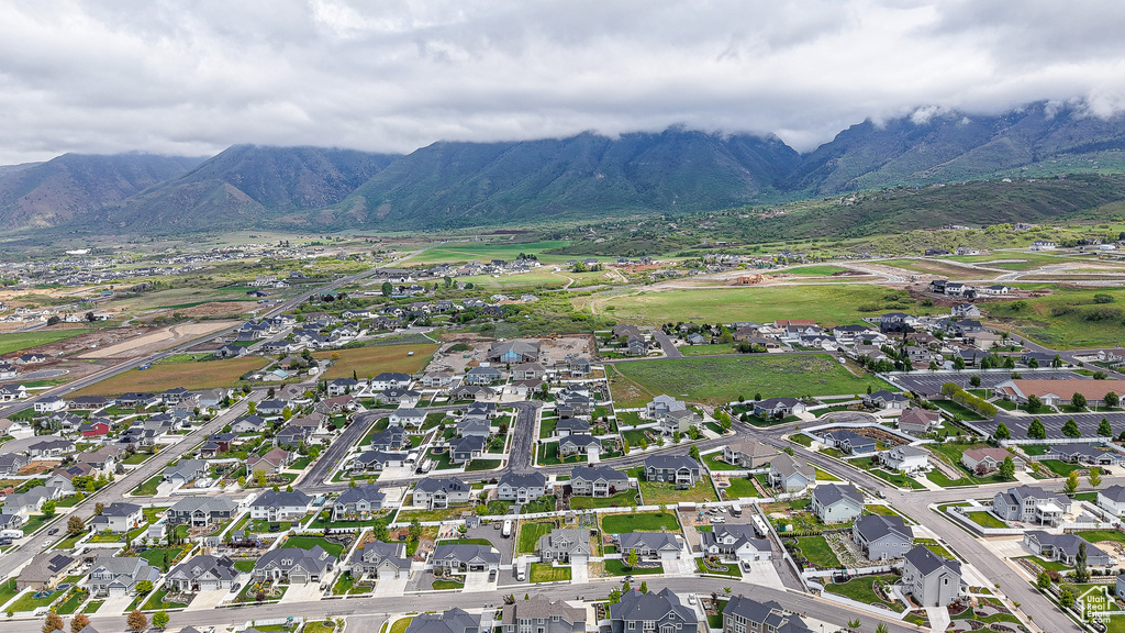Aerial view of property\\\\\\\'s location with mountains and nearby suburban area