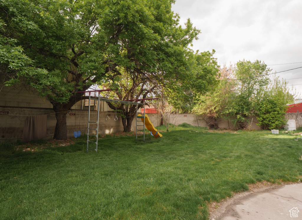 View of yard with a playground