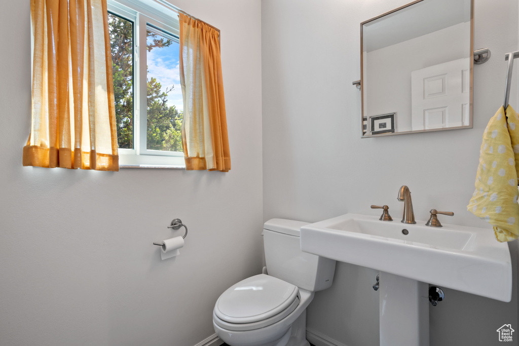 Bathroom featuring toilet