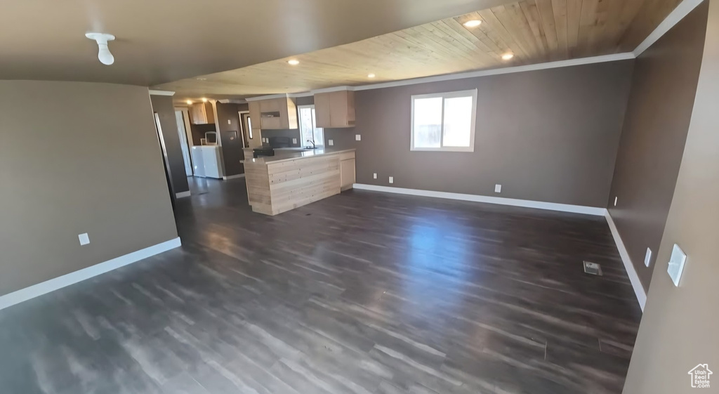 Photo 3 for MLS #2083774 at 653 E Main #16