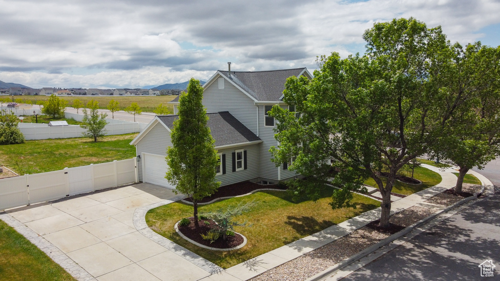 View from above of property featuring mountains