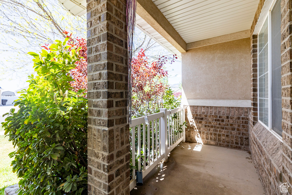 Balcony featuring a porch