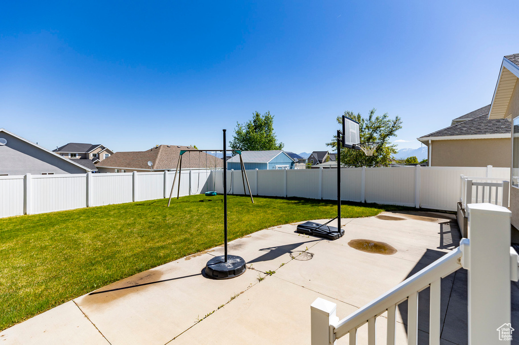 View of patio / terrace with a residential view