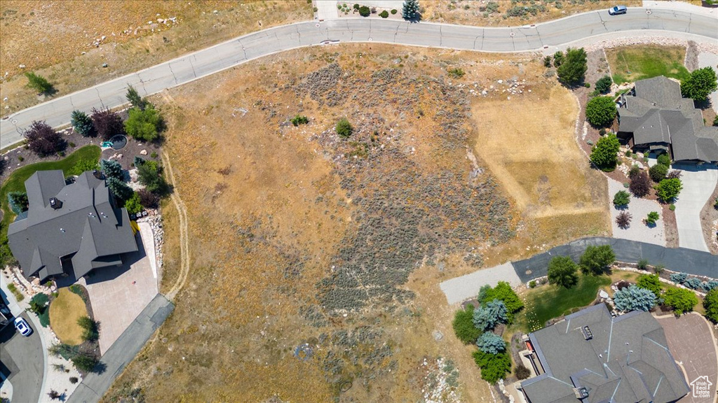 Aerial overview of property\\\'s location