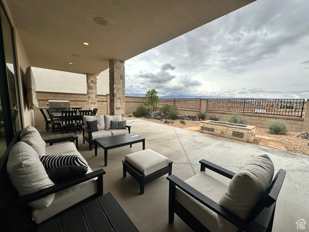 View of patio / terrace featuring outdoor lounge area and a fenced backyard