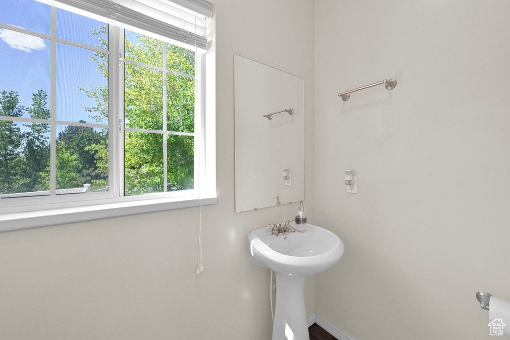 Bathroom with plenty of natural light
