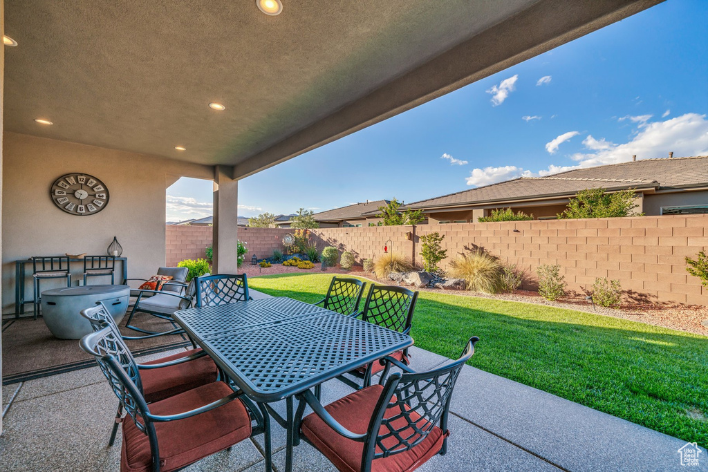 View of patio / terrace featuring outdoor dining space