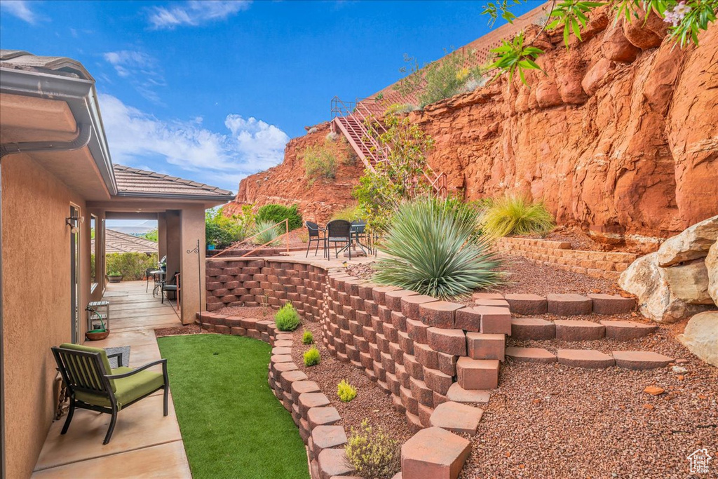 View of yard featuring a patio area