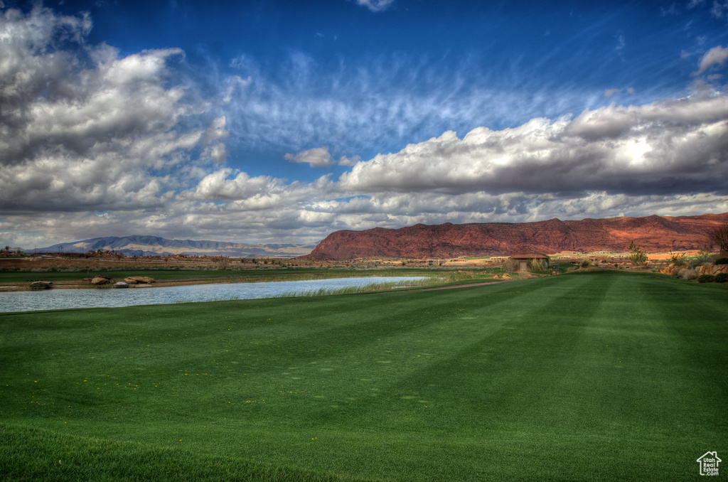 4587 N IRON DR St. George, UT 84770