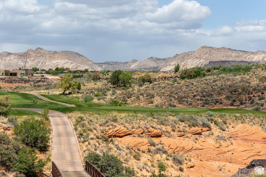 4587 N IRON DR St. George, UT 84770