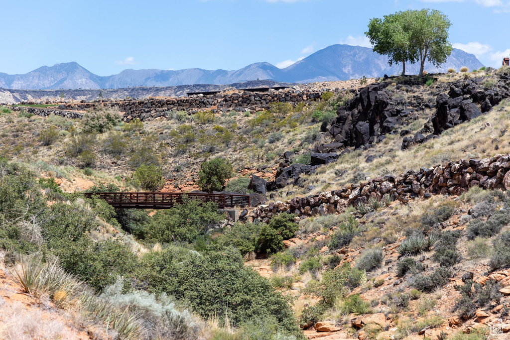 4587 N IRON DR St. George, UT 84770