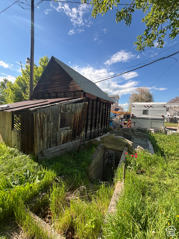 View of side of home