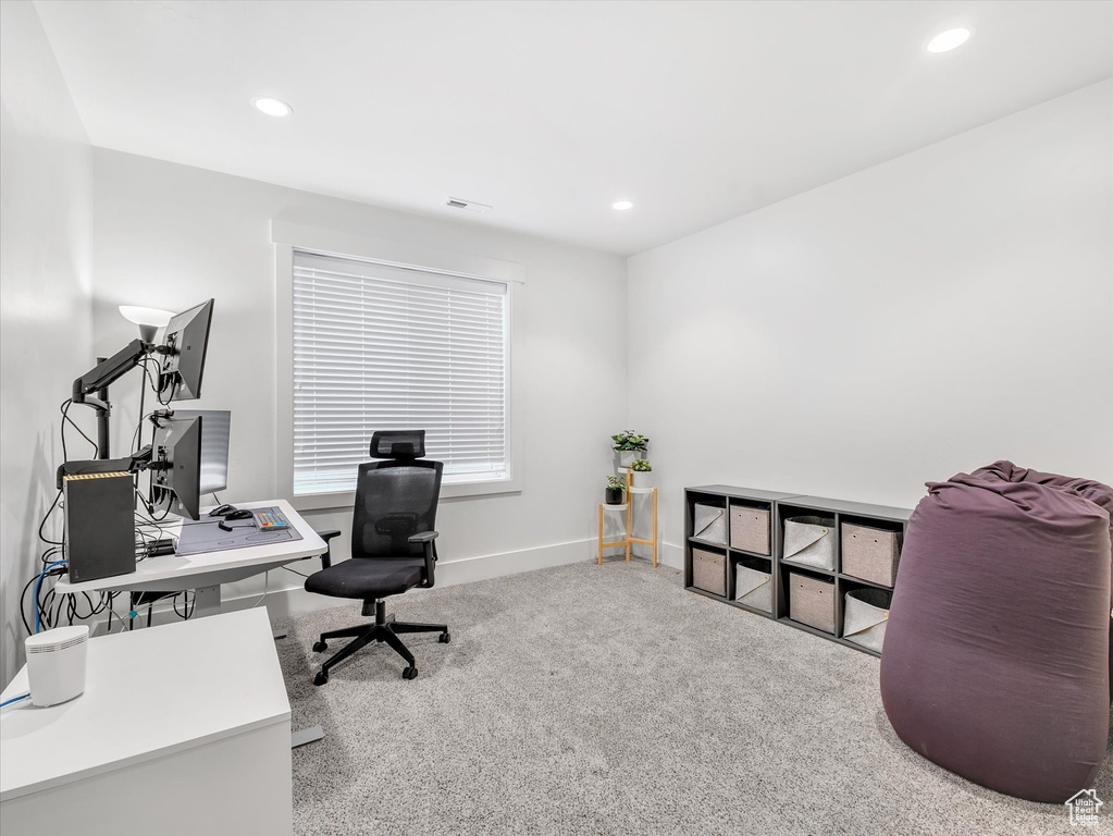 Office area with carpet, recessed lighting, and baseboards
