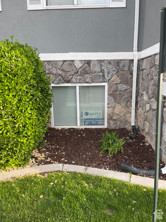 Exterior view of stone siding