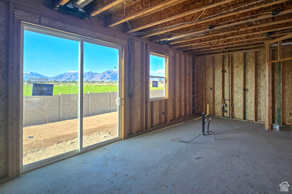 Miscellaneous room with a mountain view