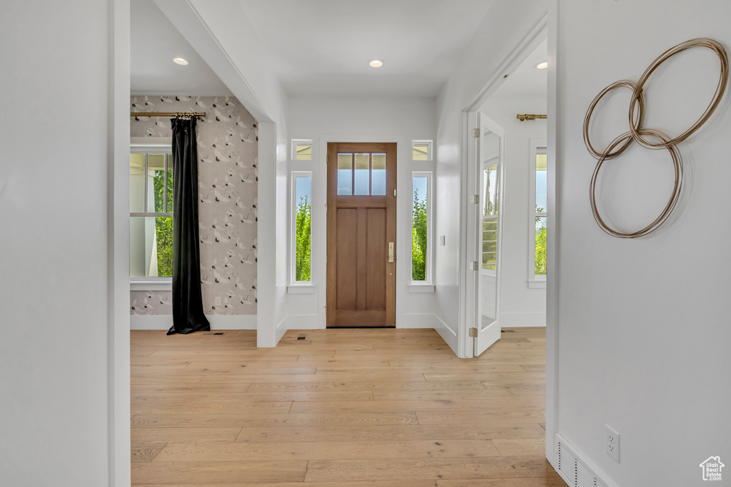 5038 W LAKE AVE South Jordan, UT 84009