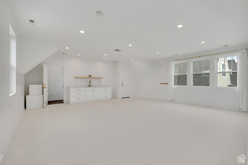 5038 W LAKE AVE South Jordan, UT 84009