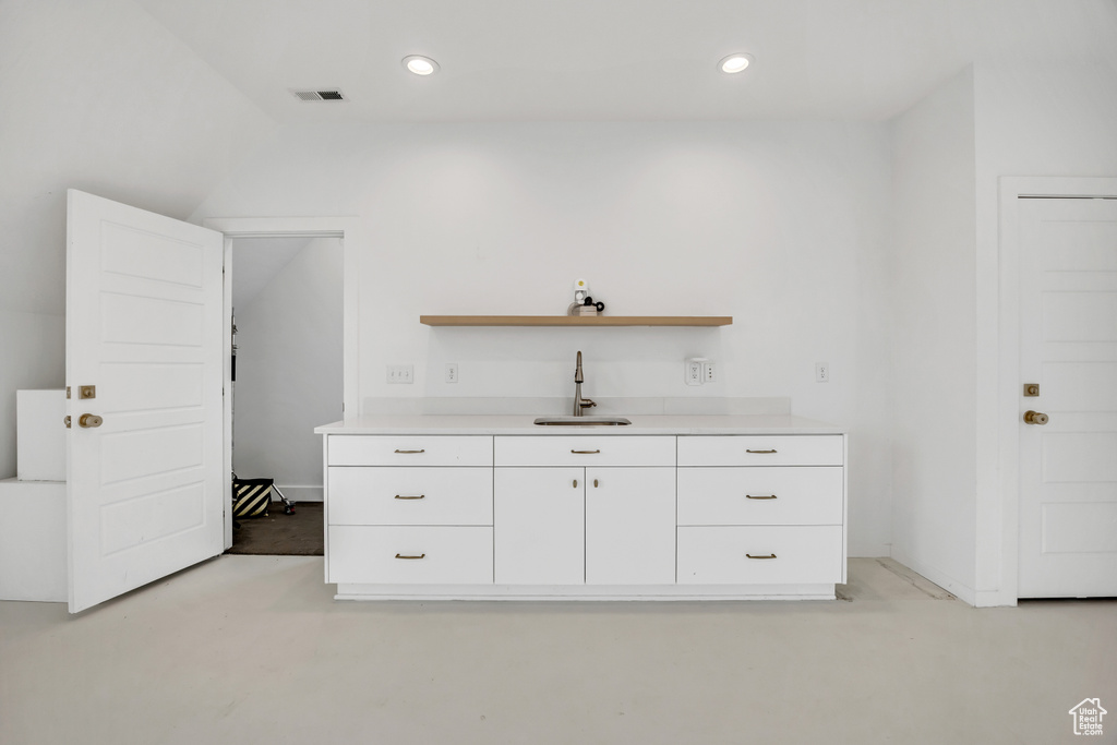 5038 W LAKE AVE South Jordan, UT 84009