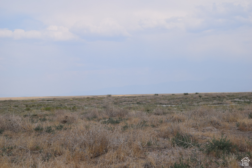 View of local wilderness with rural landscape