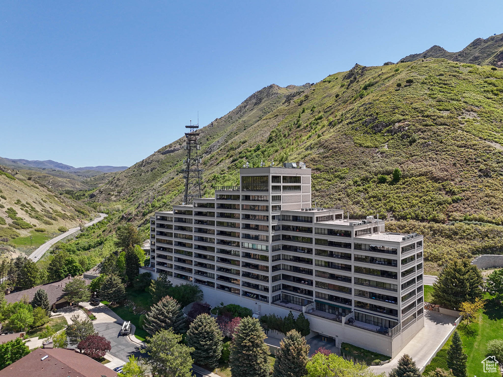 Drone / aerial view of a mountain backdrop