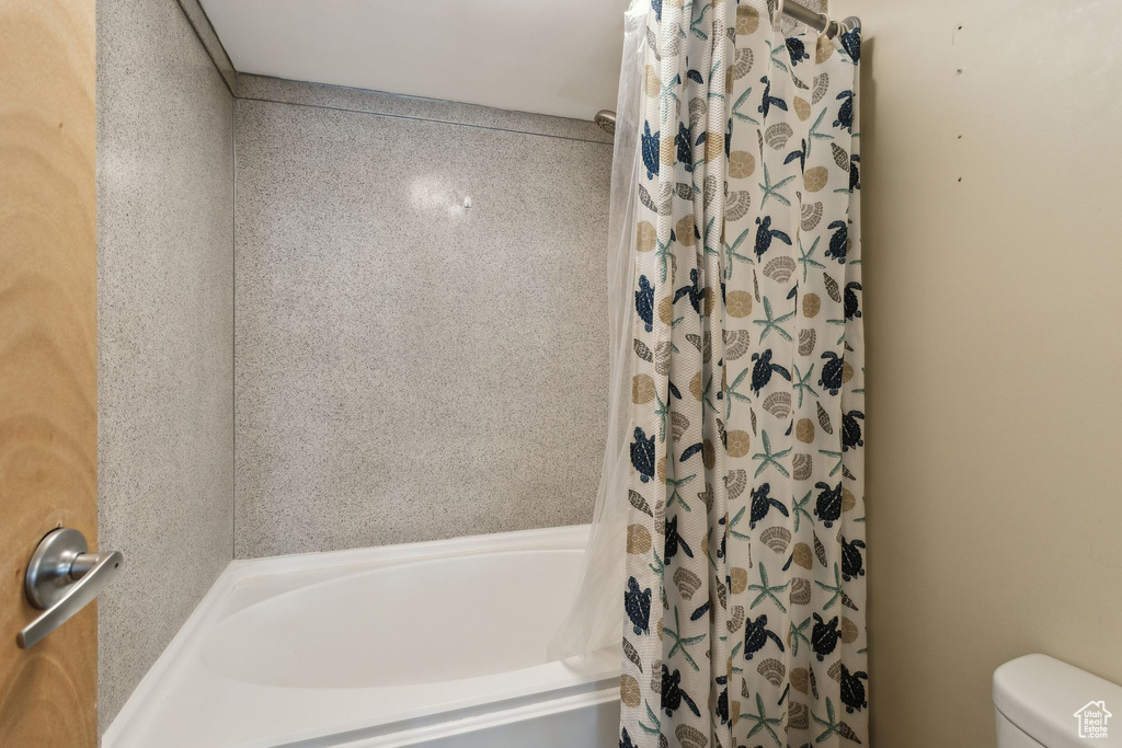 Full bathroom with toilet