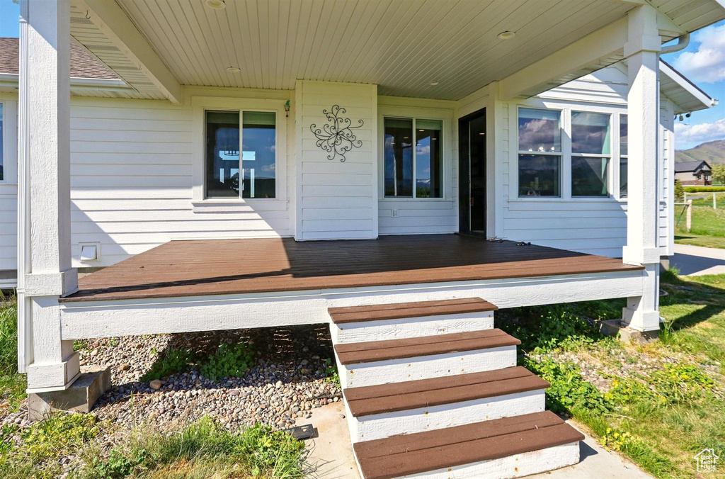 Property entrance featuring a porch