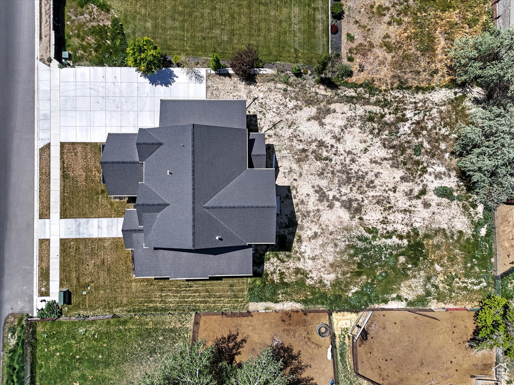 Aerial view of property and surrounding area