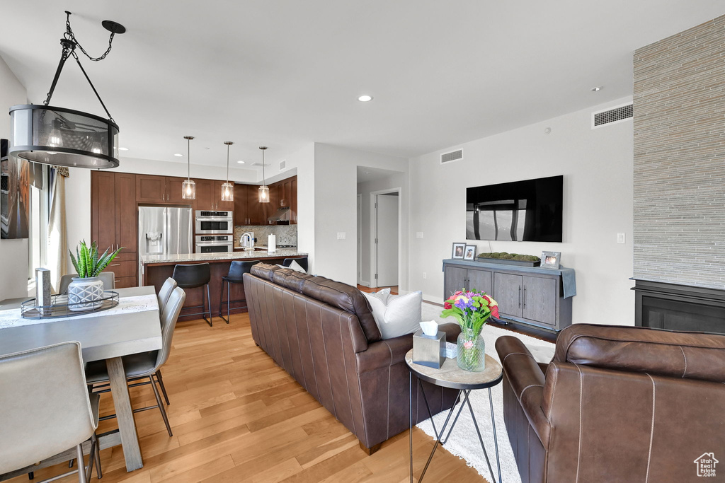 99 W SOUTH TEMPLE #802 Salt Lake City, UT 84101