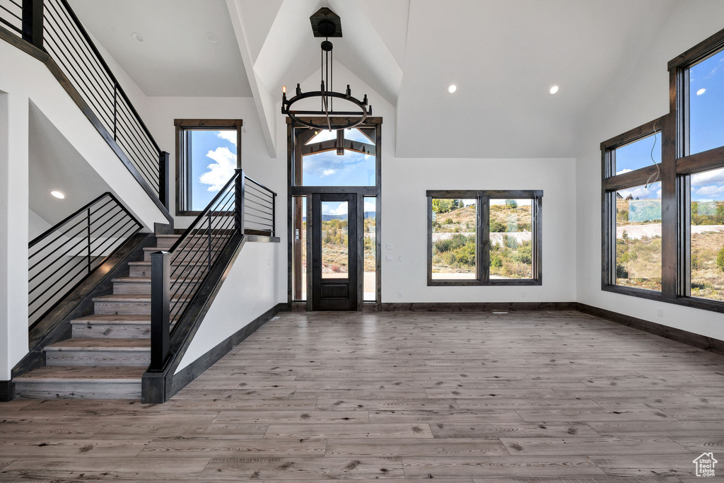 Photo 6 for MLS #2084184 at 300 Knoll Loop #227