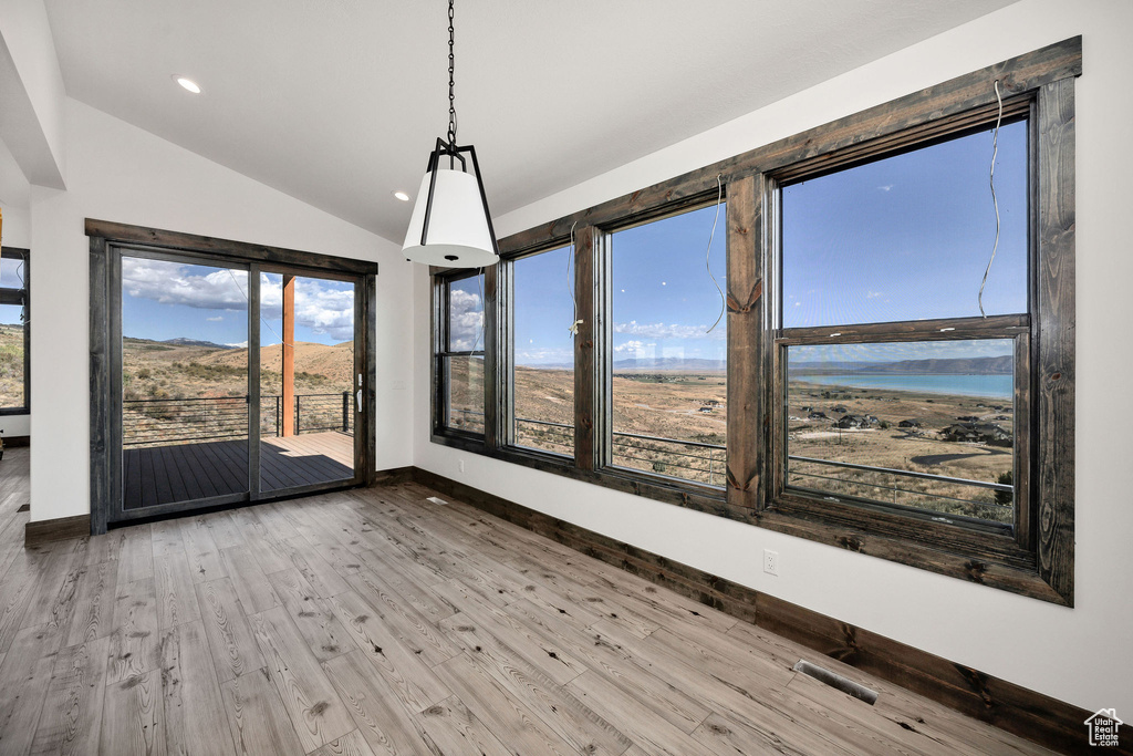 Photo 11 for MLS #2084184 at 300 Knoll Loop #227