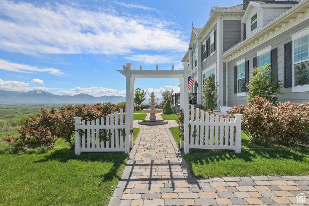 View of yard featuring a mountain view