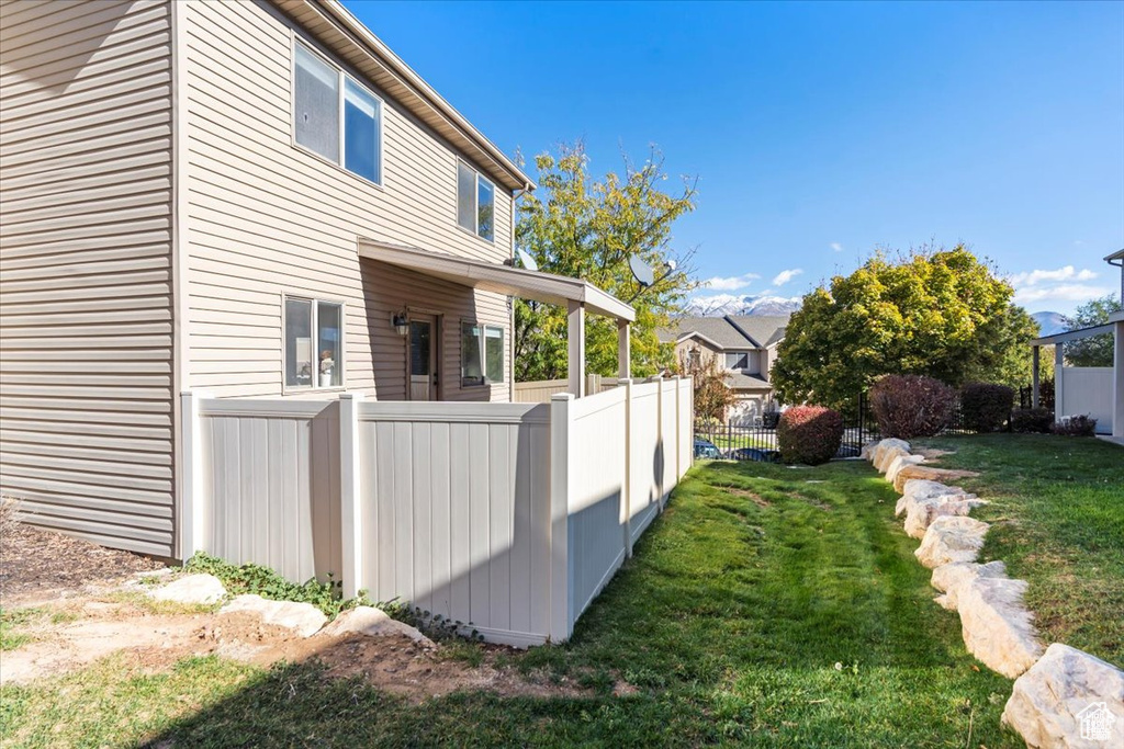 View of home\'s exterior