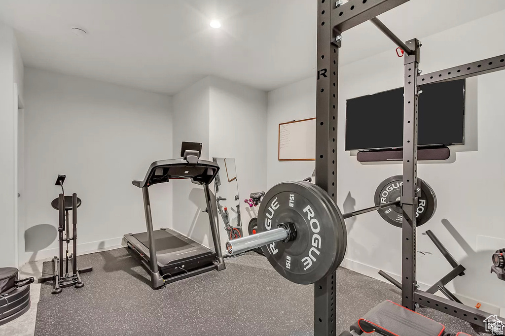 Workout room with baseboards