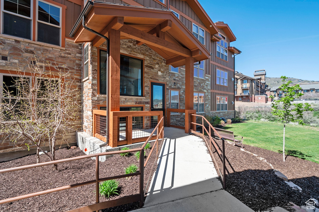 View of patio / terrace with a residential view