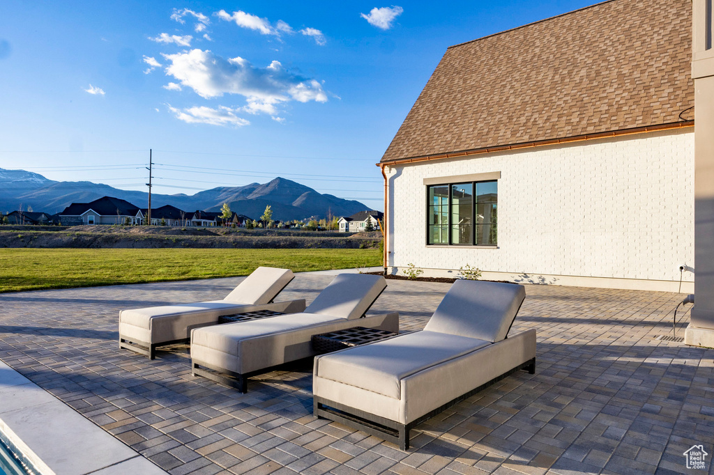 View of patio / terrace featuring a mountain view