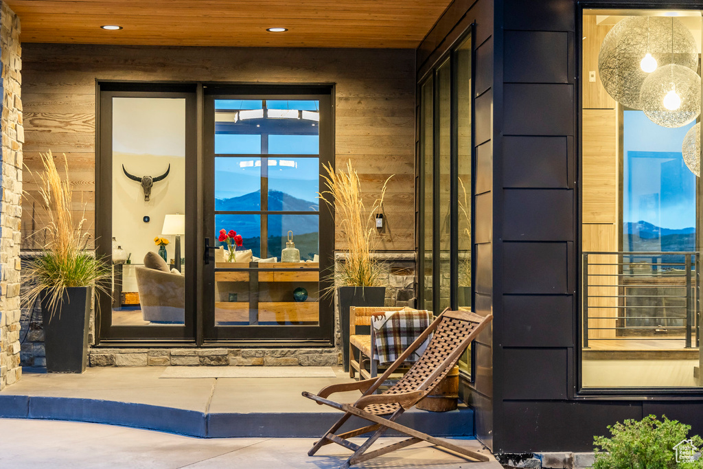 Property entrance with a mountain view