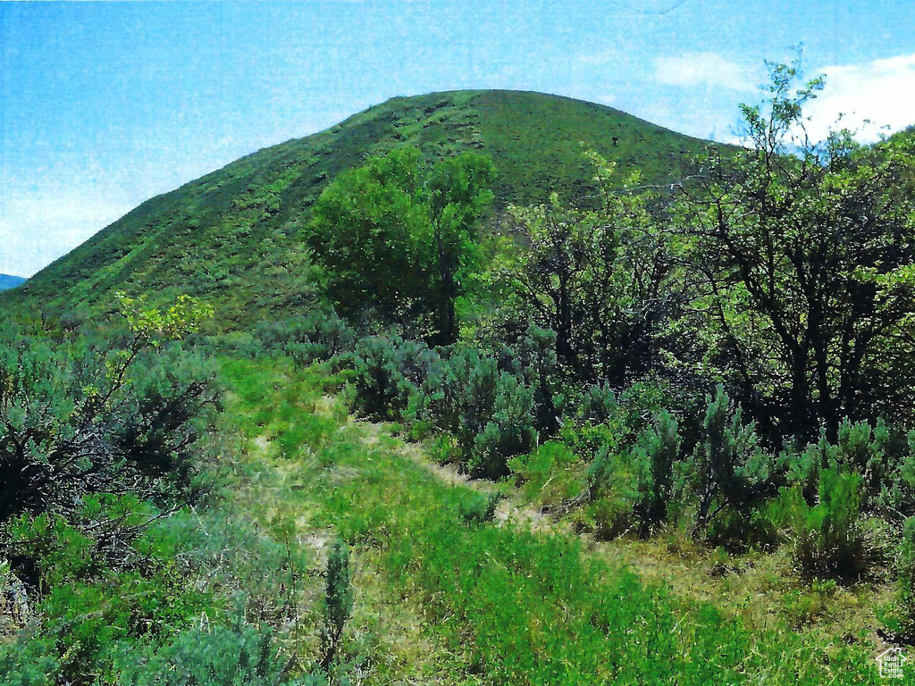 View of mountain feature