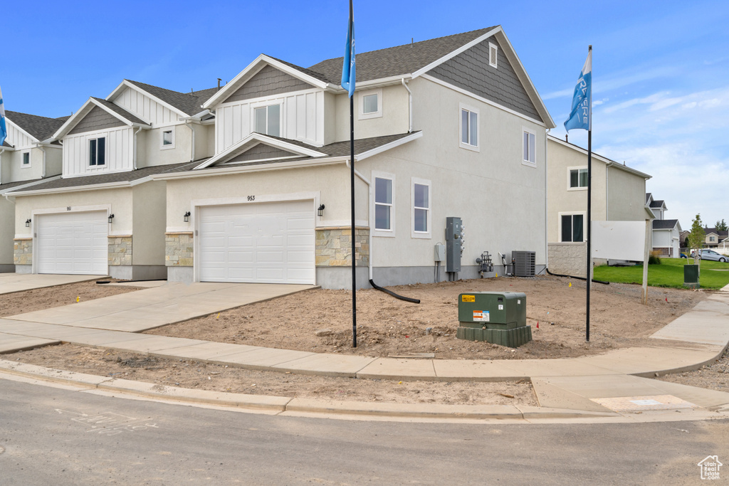 Photo 2 for MLS #2084326 at 953 N 215 West