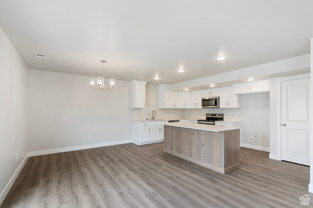 Photo 5 for MLS #2084327 at 947 N 215 West