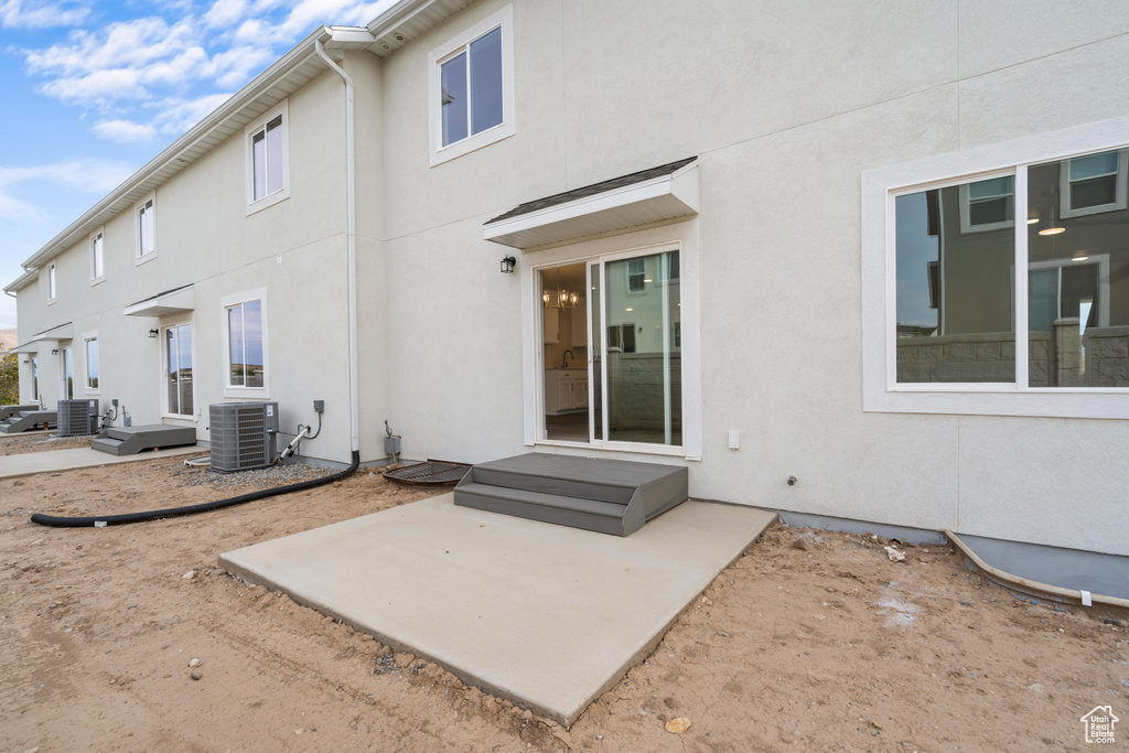 Photo 22 for MLS #2084327 at 947 N 215 West