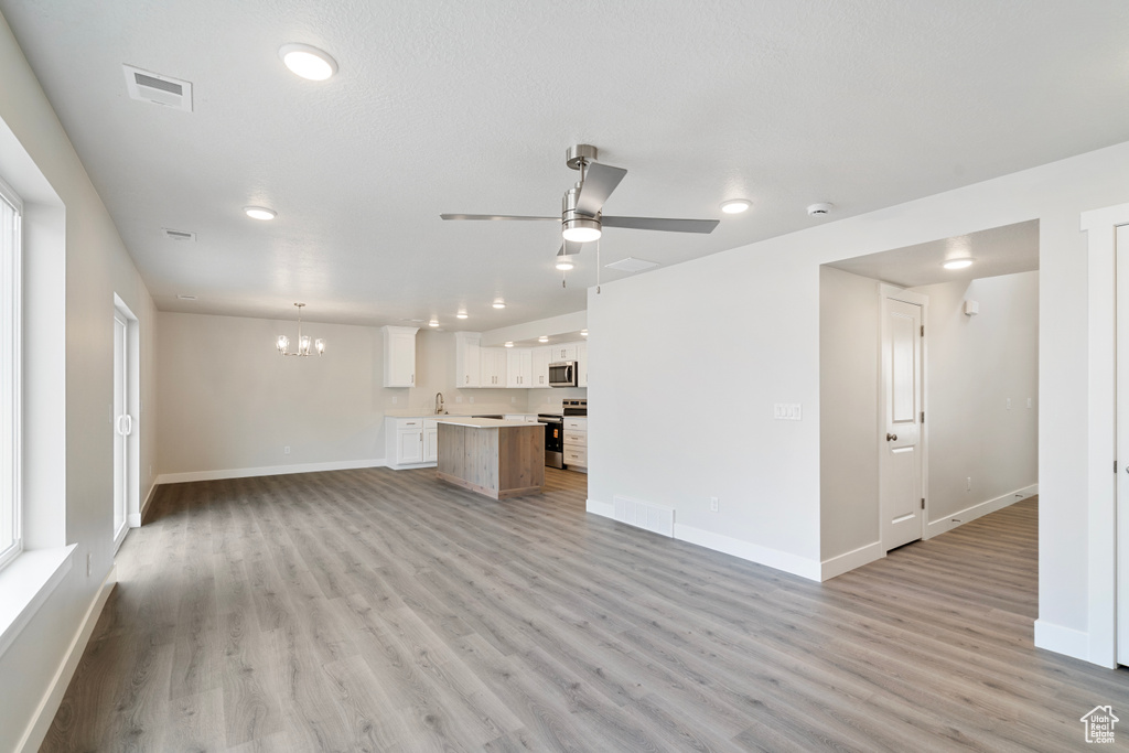 Photo 6 for MLS #2084329 at 951 N 215 West