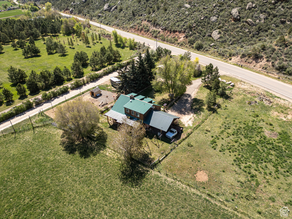 Aerial view of property and surrounding area