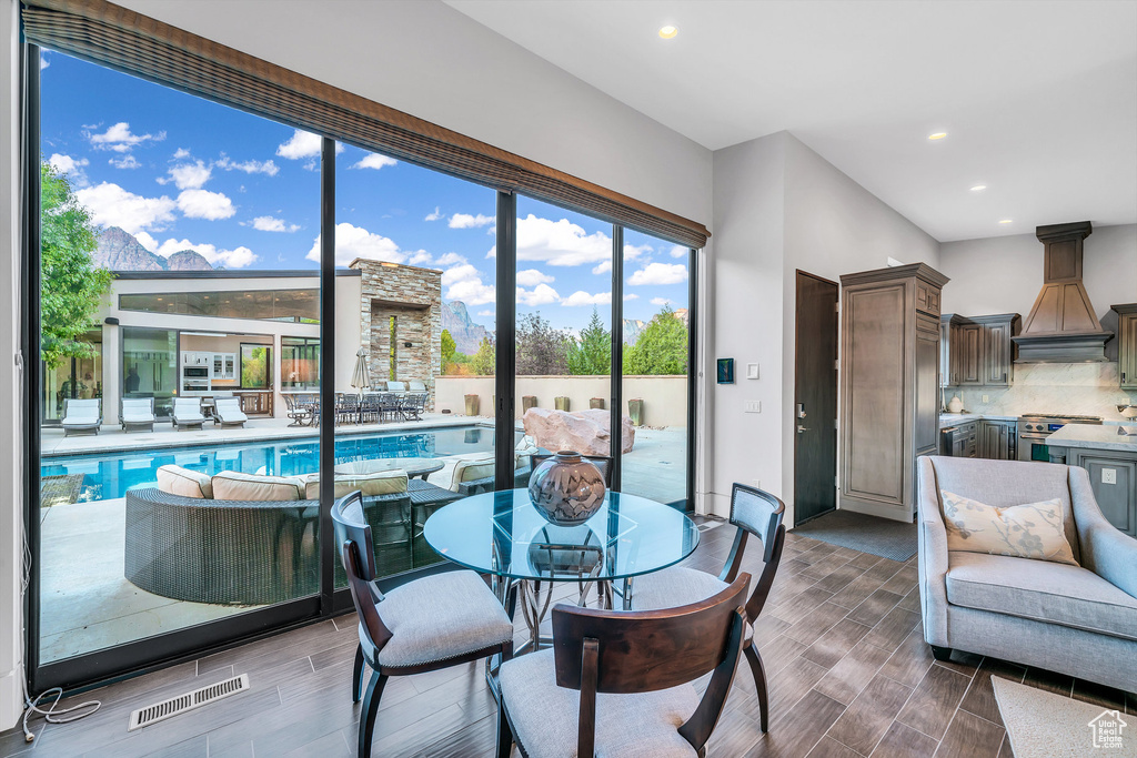 Photo 54 for MLS #2084392 at 1203 Canyon Springs Rd